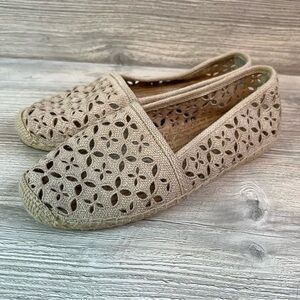 Michael Kors Darci slip on round toe canvas cutout pattern espadrilles